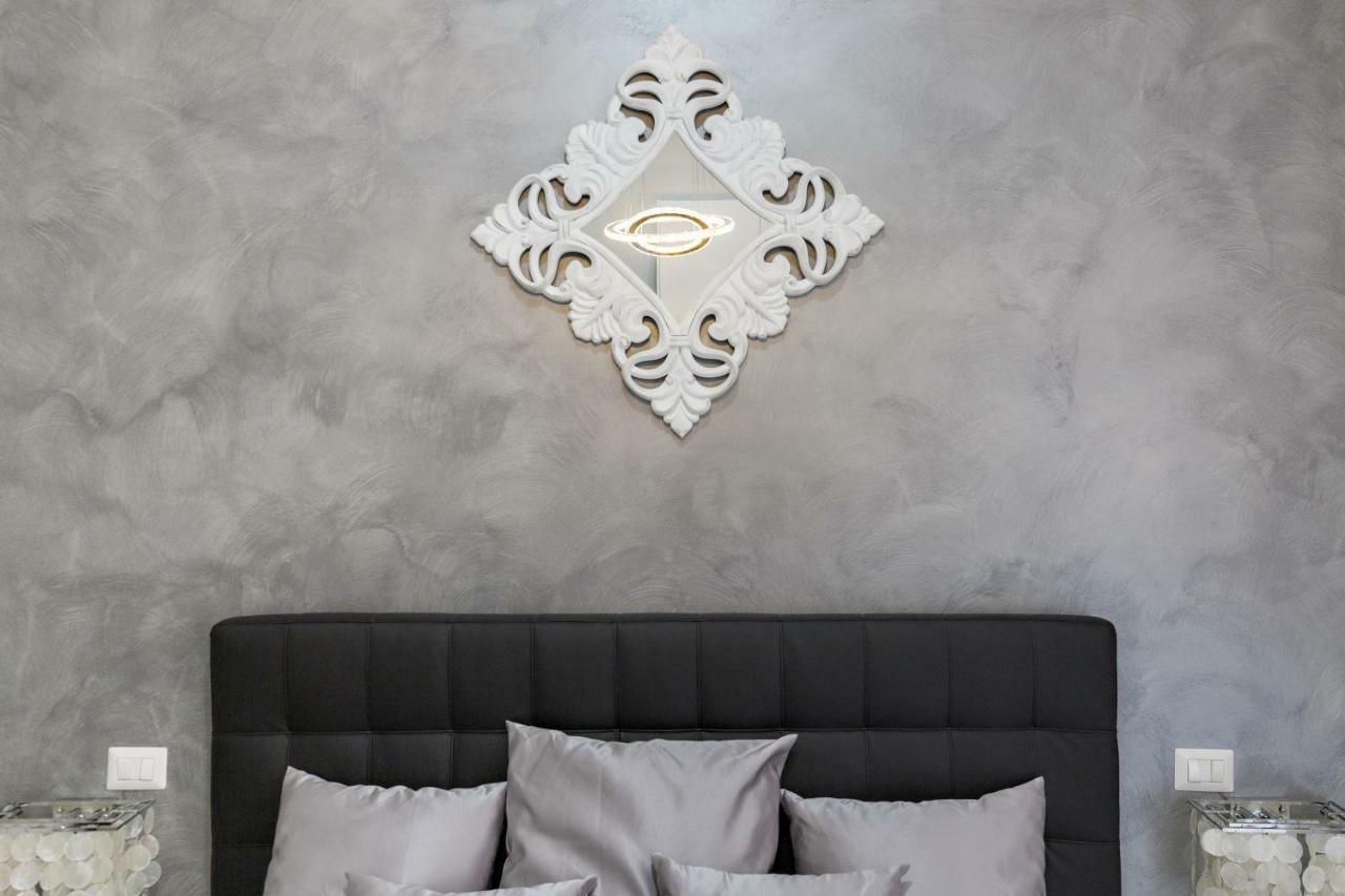 New In! Sophie At Colosseum Roma Exterior foto